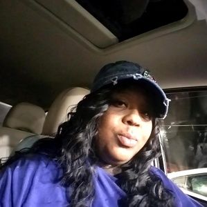 Meet your Posher, Kendra